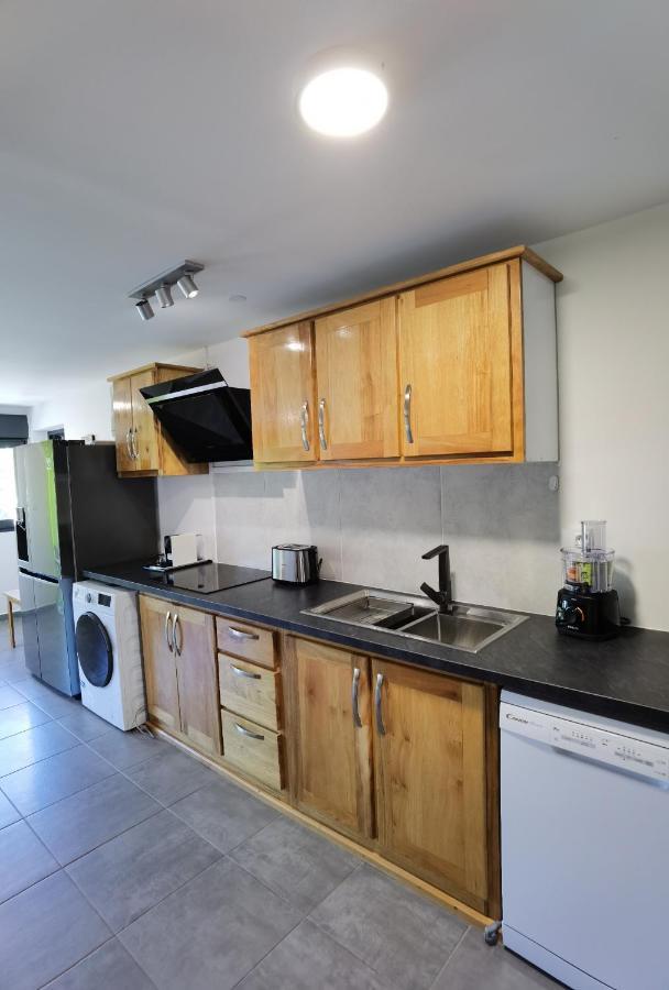 T3 - 100M2 - Residence Georgette Terre Sainte Bagian luar foto
